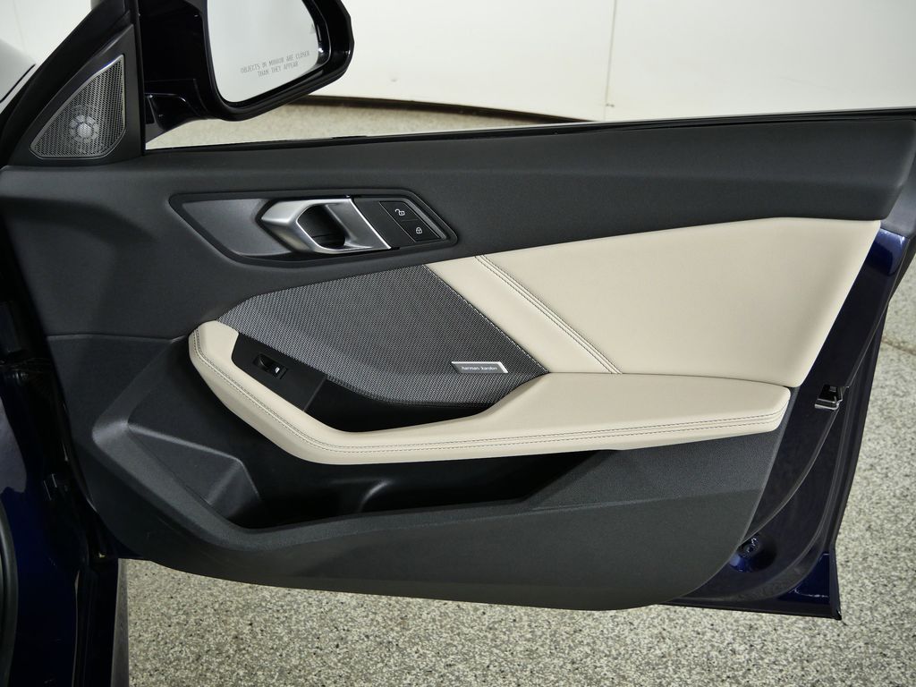 Thumbnail: 2025 BMW 2 Series - 22