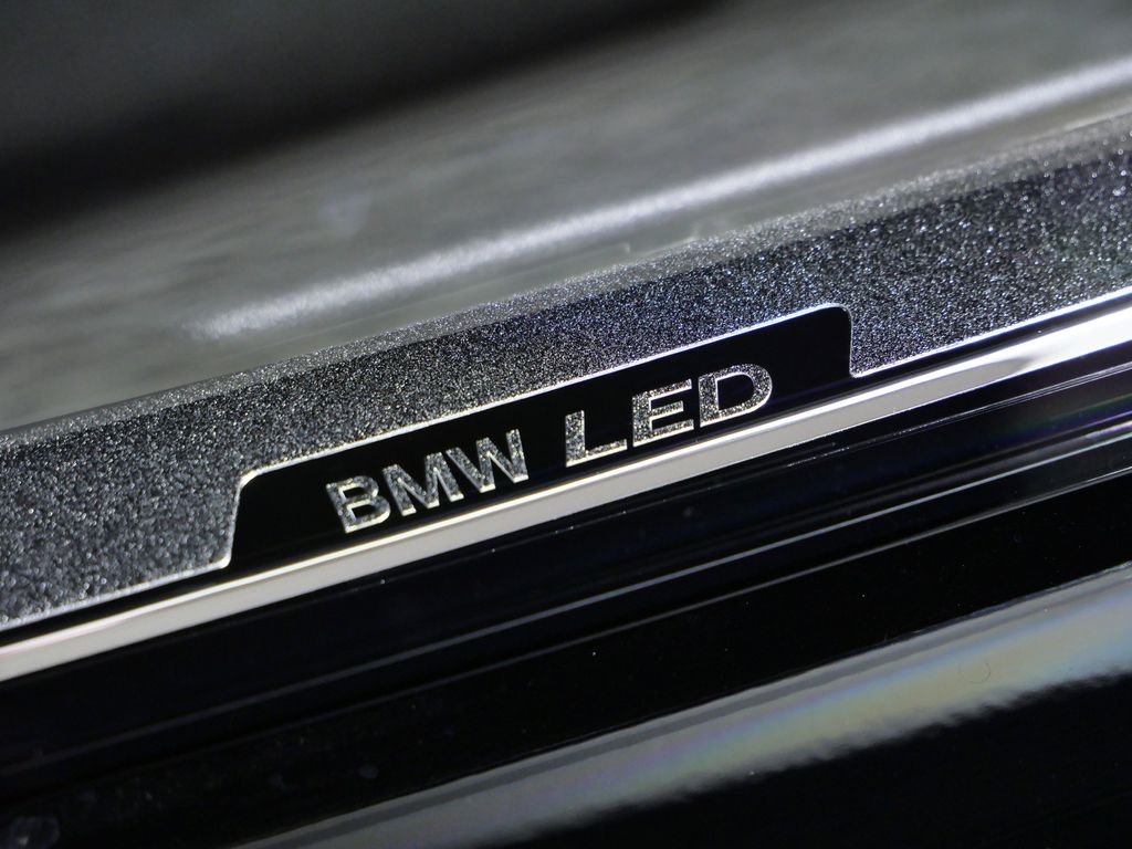 Thumbnail: 2026 BMW 7 Series - 4