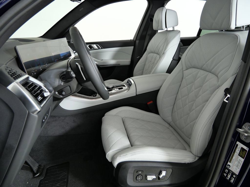 Thumbnail: 2026 BMW X5 - 38