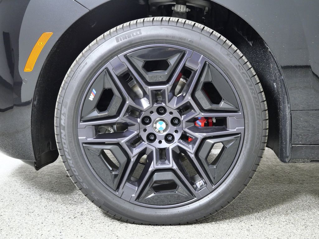 Thumbnail: 2026 BMW iX - 17