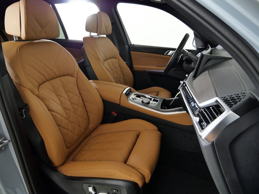 Thumbnail: 2026 BMW X5 - 23