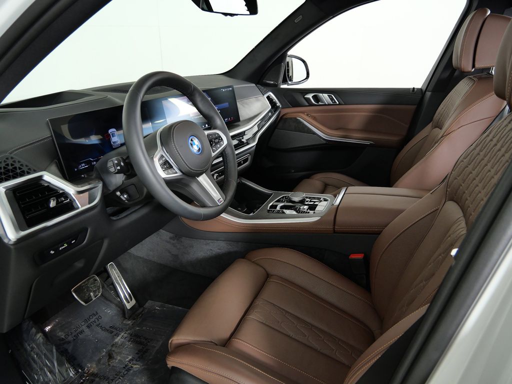 Thumbnail: 2026 BMW X5 - 36