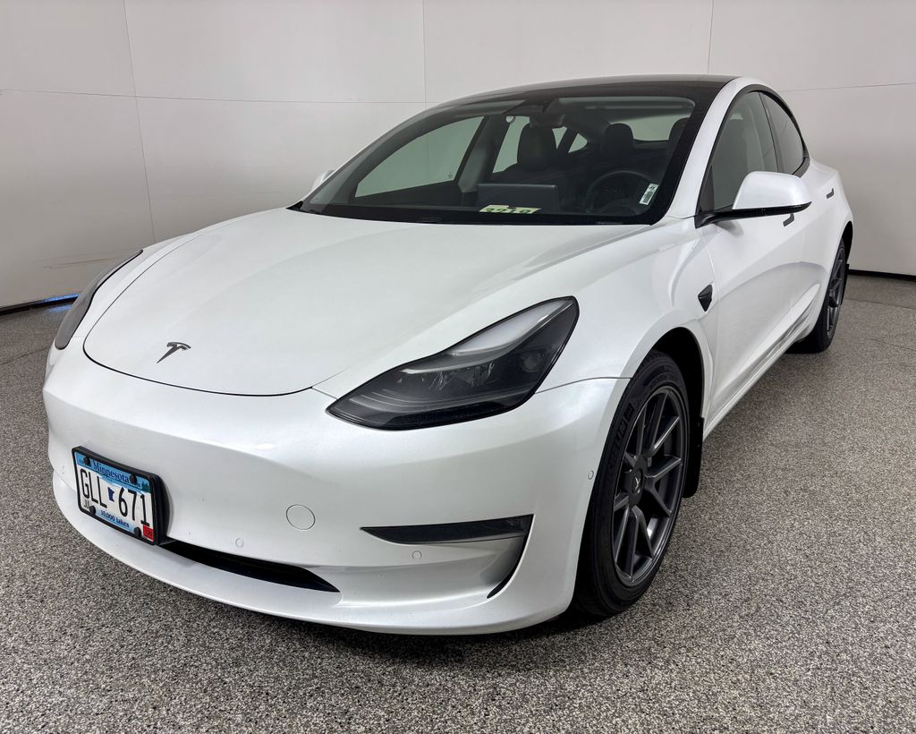 Thumbnail: 2021 Tesla Model 3 - 5