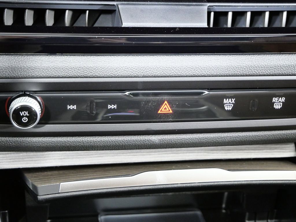 Thumbnail: 2026 BMW 2 Series - 46