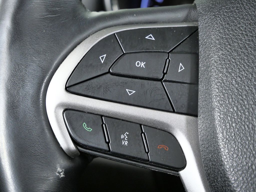 Thumbnail: 2018 Jeep Grand Cherokee - 40