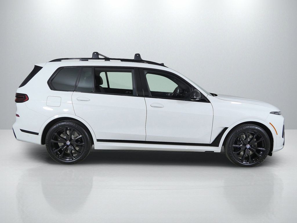 Thumbnail: 2026 BMW X7 - 8