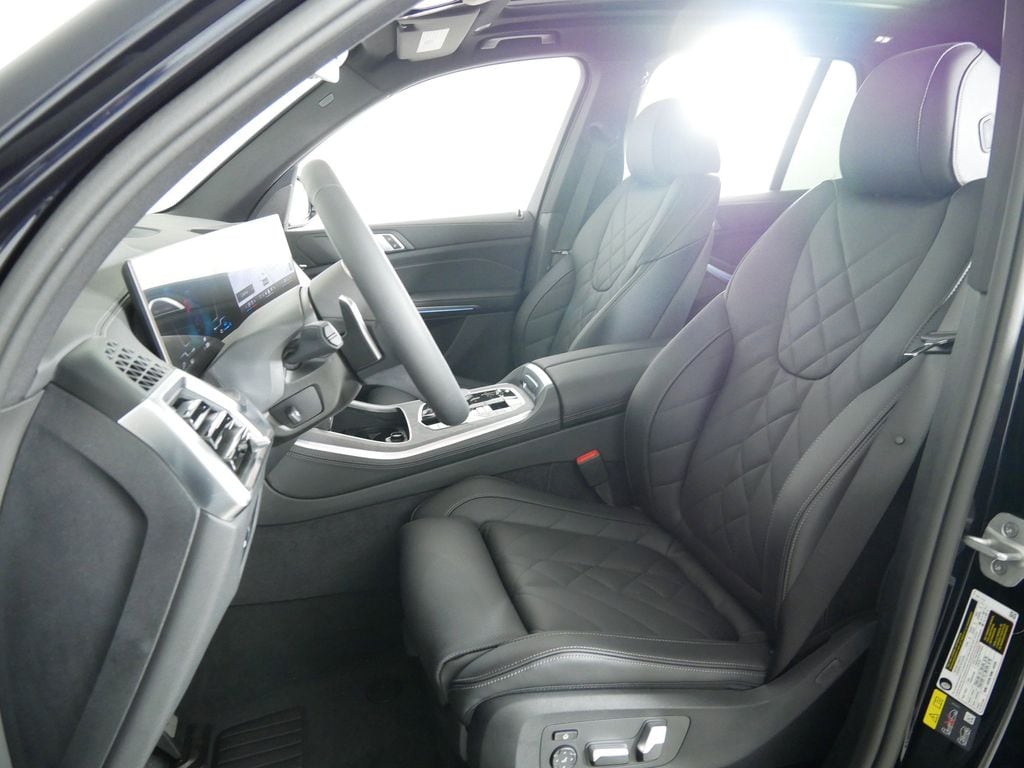 Thumbnail: 2026 BMW X5 - 31