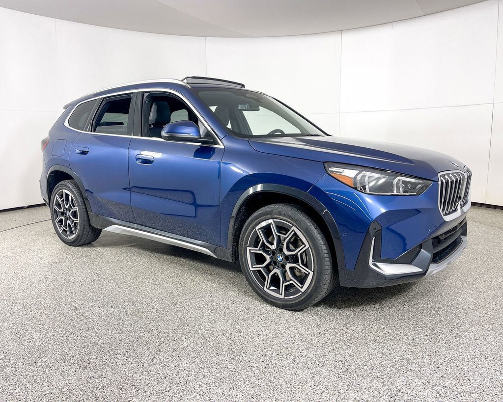 Thumbnail: 2025 BMW X1 - 6