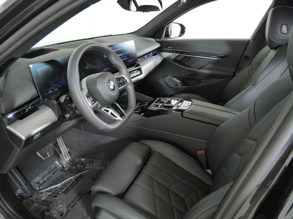 Thumbnail: 2026 BMW 5 Series - 37