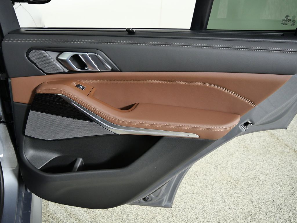 Thumbnail: 2026 BMW X5 - 25