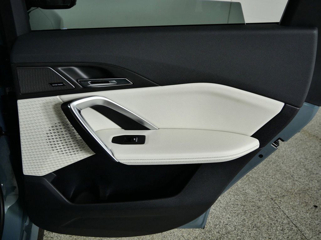 Thumbnail: 2026 BMW X1 - 23