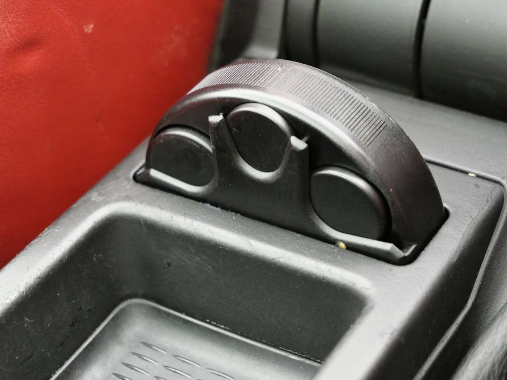 Thumbnail: 2004 BMW M3 - 49