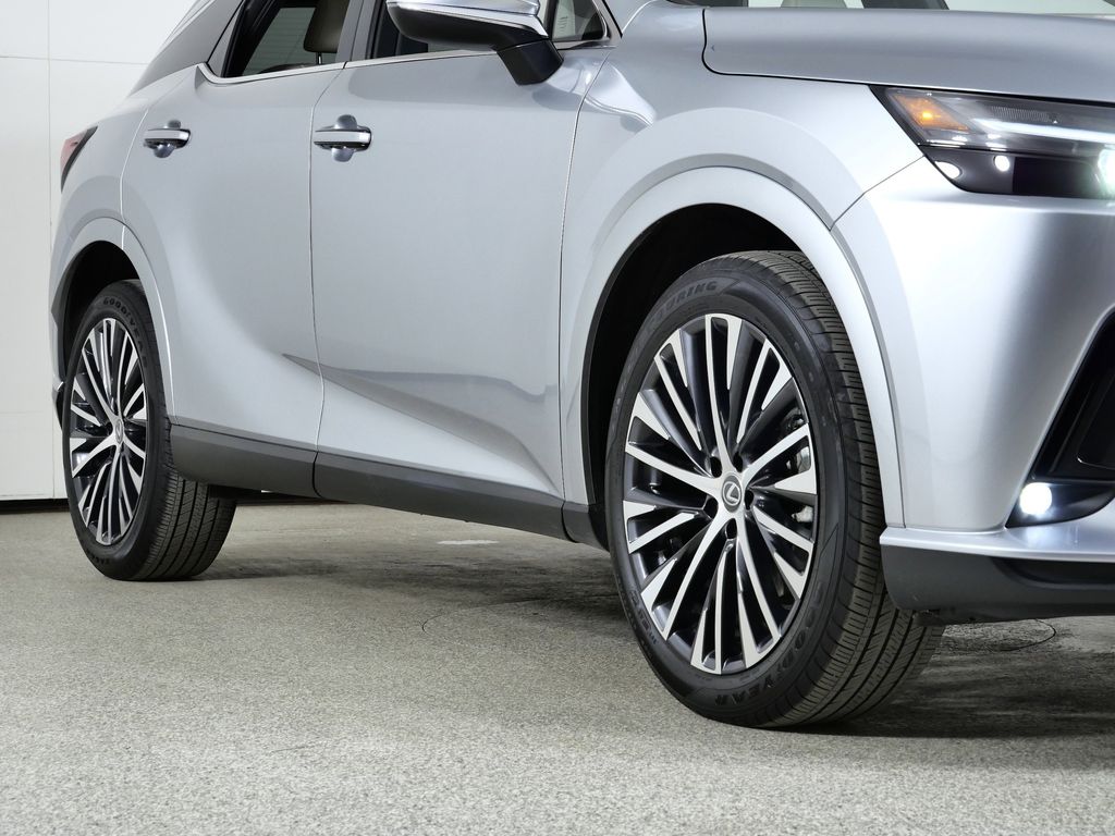 Thumbnail: 2023 Lexus RX - 7