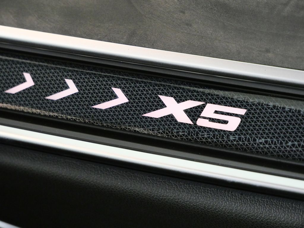 Thumbnail: 2026 BMW X5 - 24