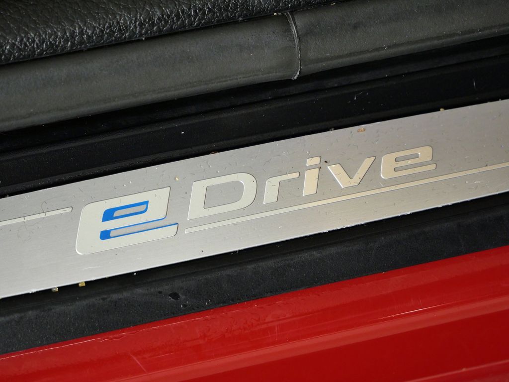 Thumbnail: 2017 BMW 3 Series - 24