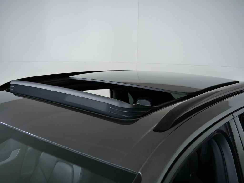 Thumbnail: 2024 Porsche Cayenne - 19