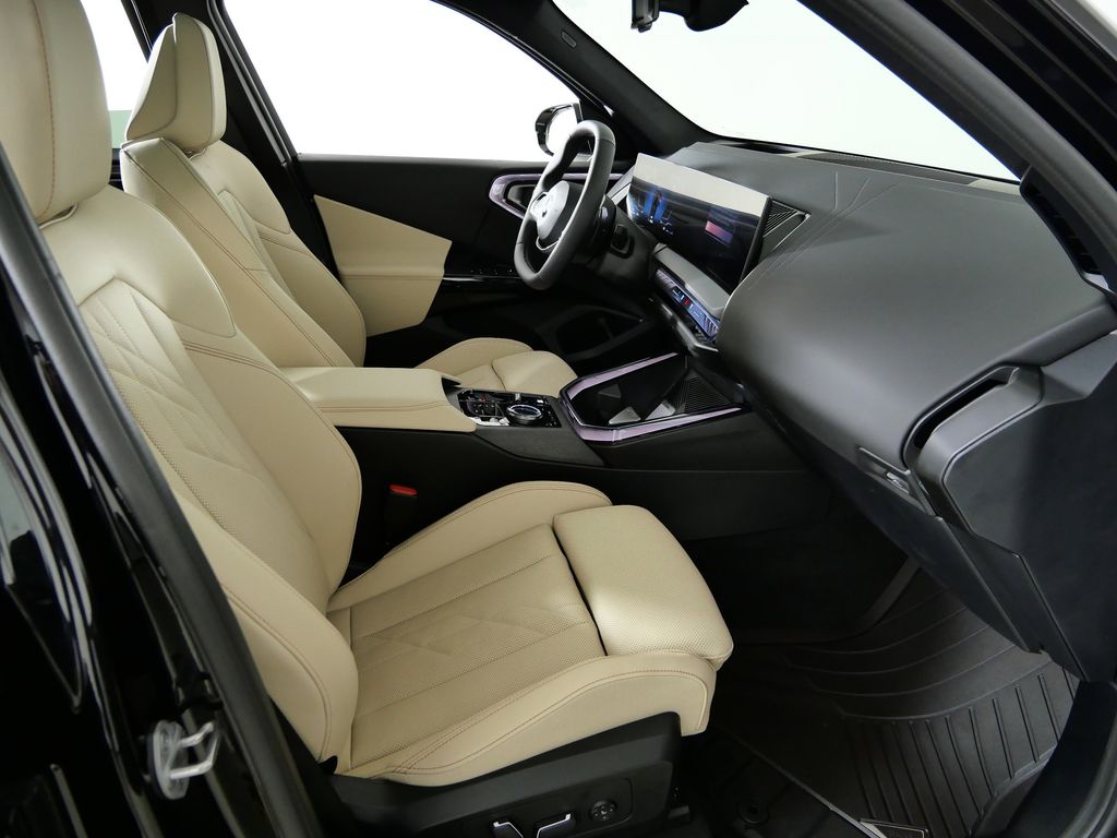 Thumbnail: 2026 BMW X3 - 21