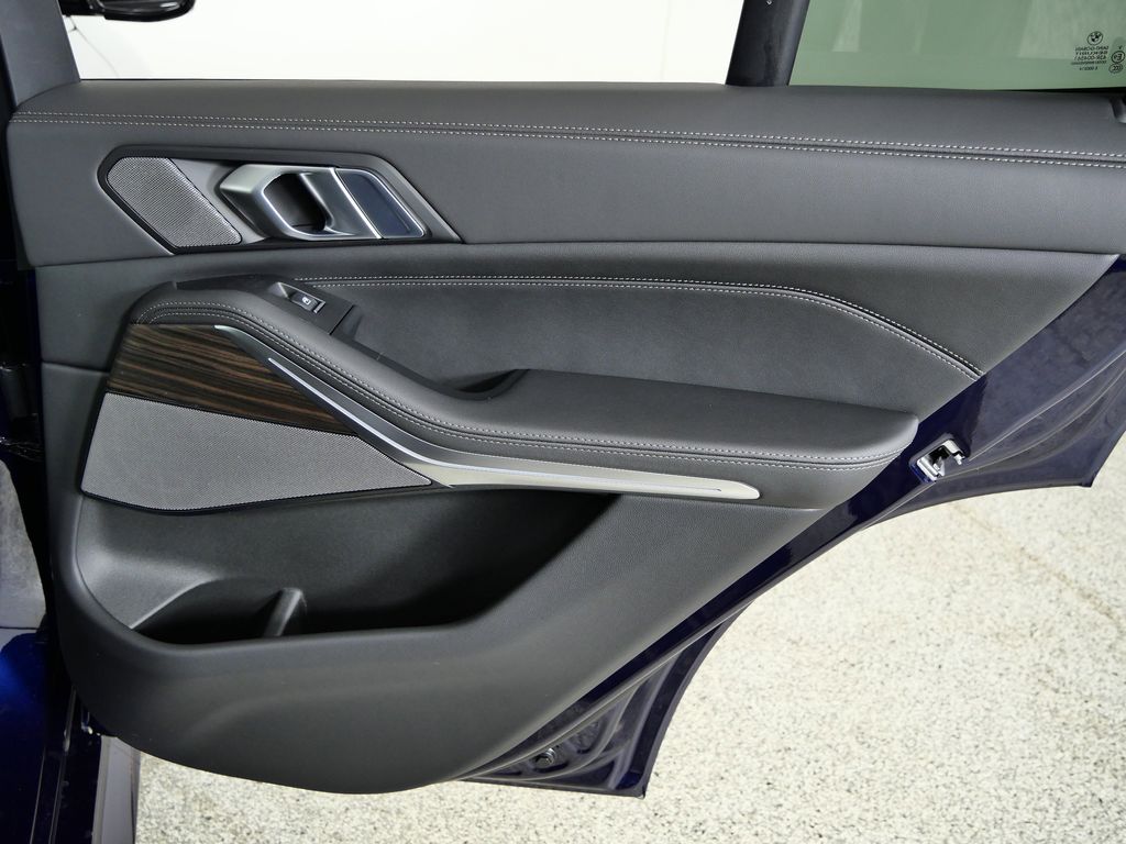 Thumbnail: 2026 BMW X5 - 25