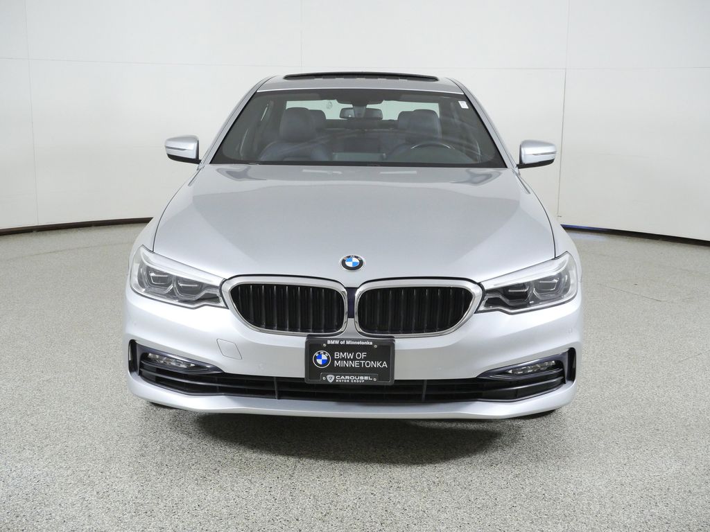 Thumbnail: 2017 BMW 5 Series - 3