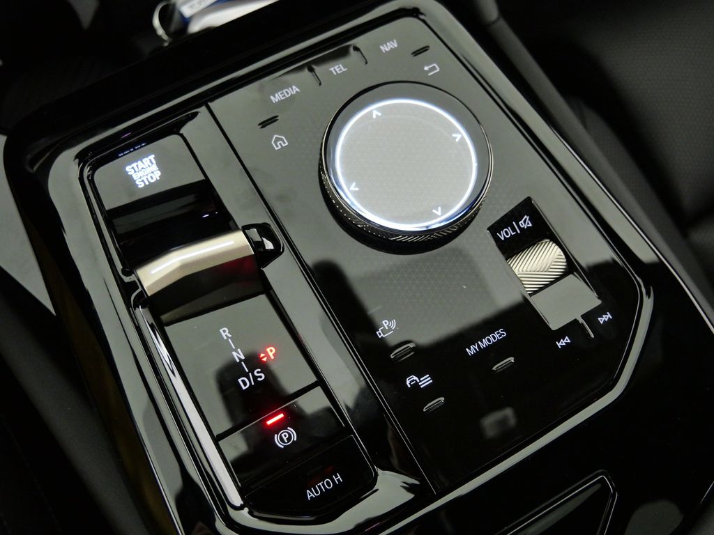 Thumbnail: 2026 BMW 5 Series - 47