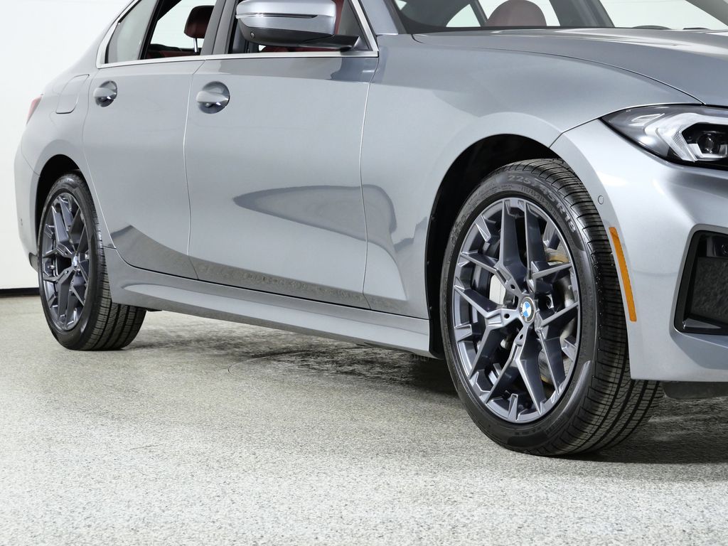 Thumbnail: 2025 BMW 3 Series - 8