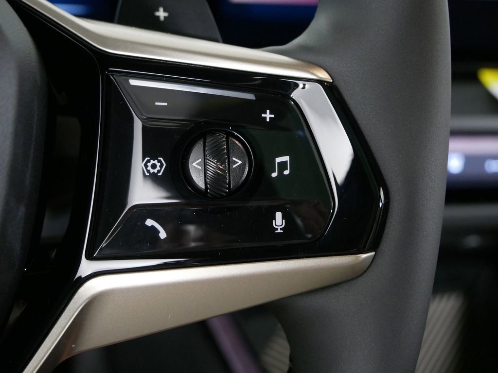 Thumbnail: 2025 BMW X3 - 38