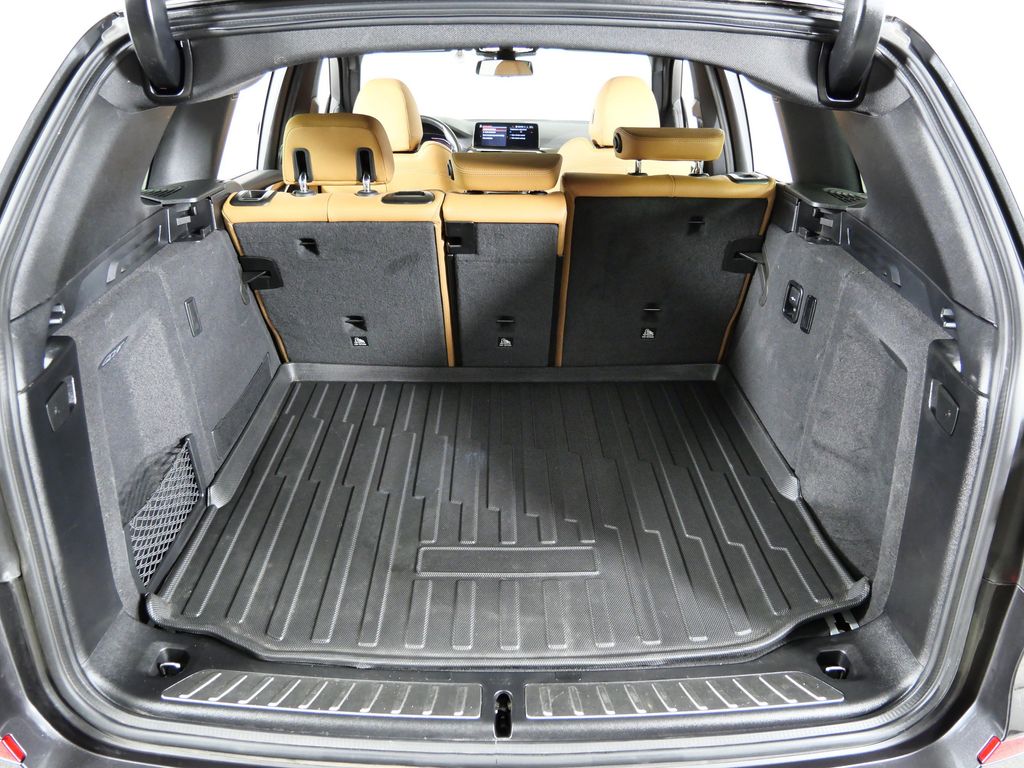 Thumbnail: 2021 BMW X3 - 28