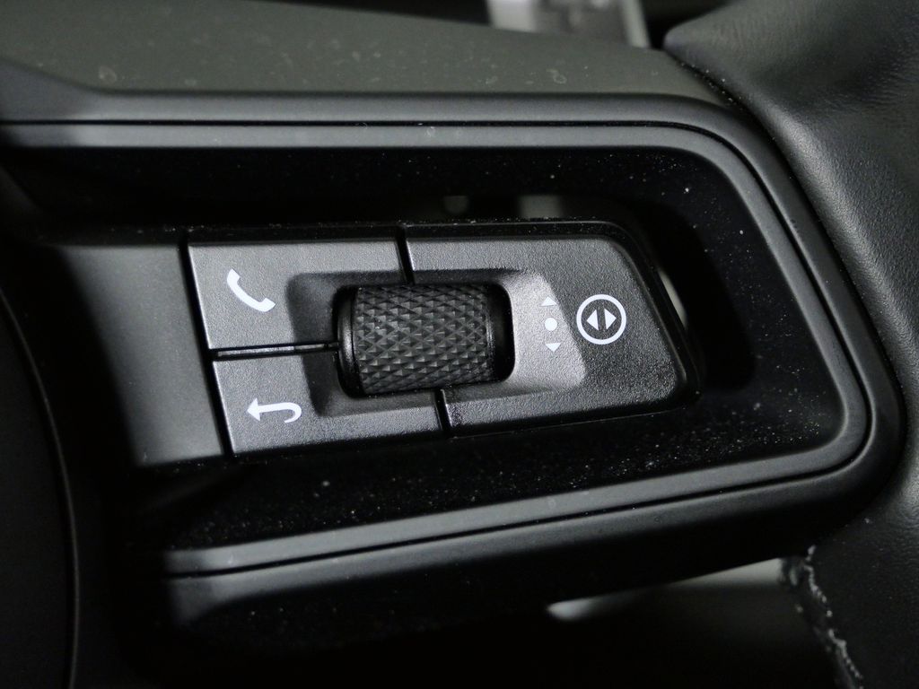 Thumbnail: 2024 Porsche Cayenne - 42