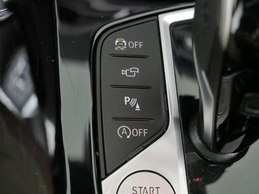 Thumbnail: 2023 BMW X4 - 50