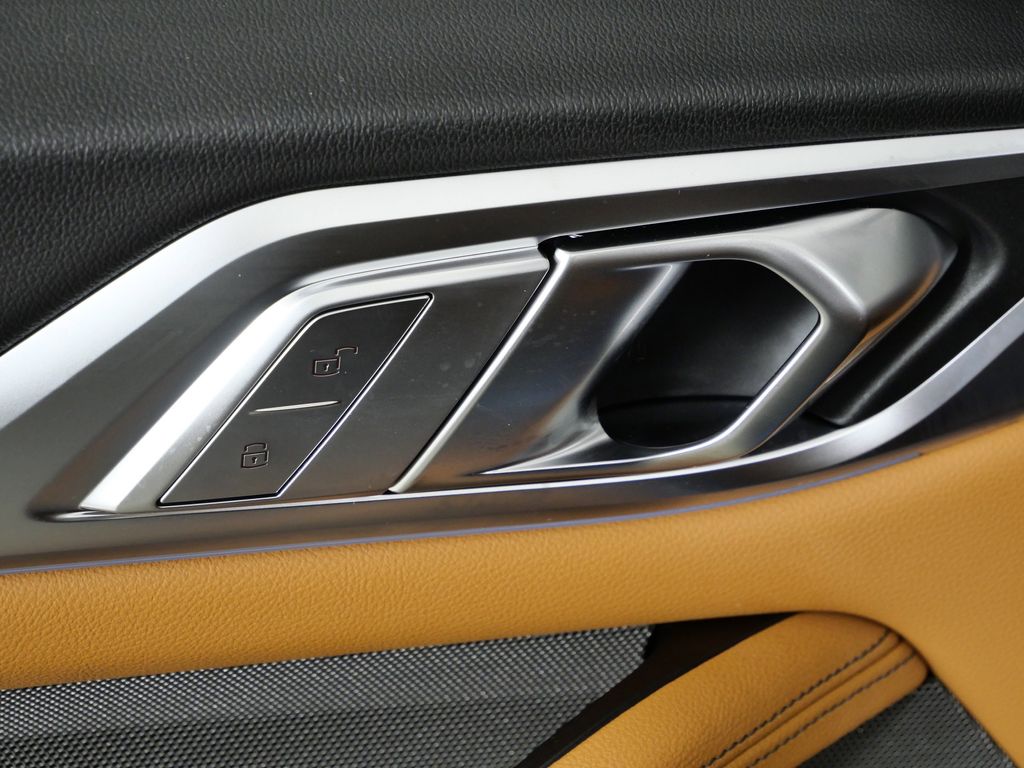Thumbnail: 2026 BMW i4 - 36