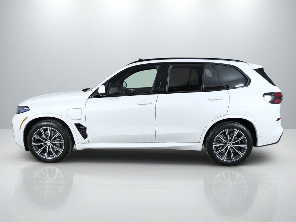 Thumbnail: 2026 BMW X5 - 16