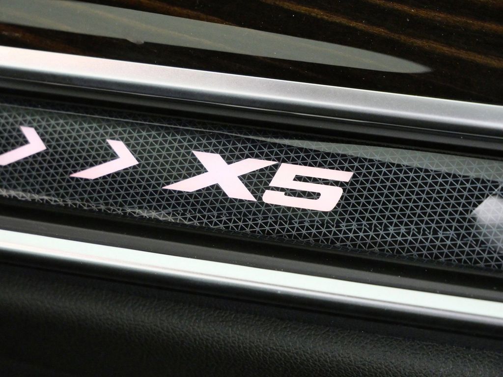 Thumbnail: 2026 BMW X5 - 25