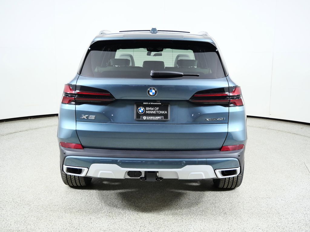 Thumbnail: 2026 BMW X5 - 10