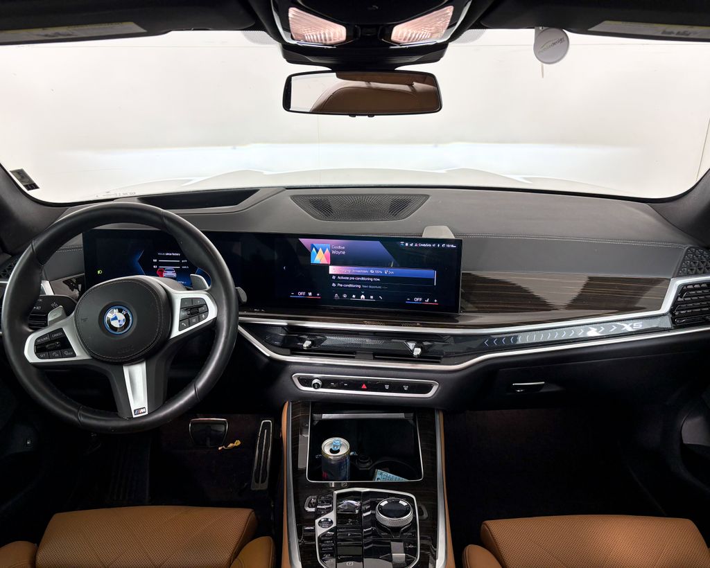 Thumbnail: 2025 BMW X5 - 10