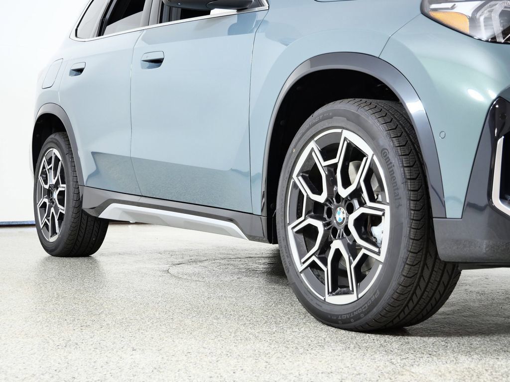 Thumbnail: 2026 BMW X1 - 8