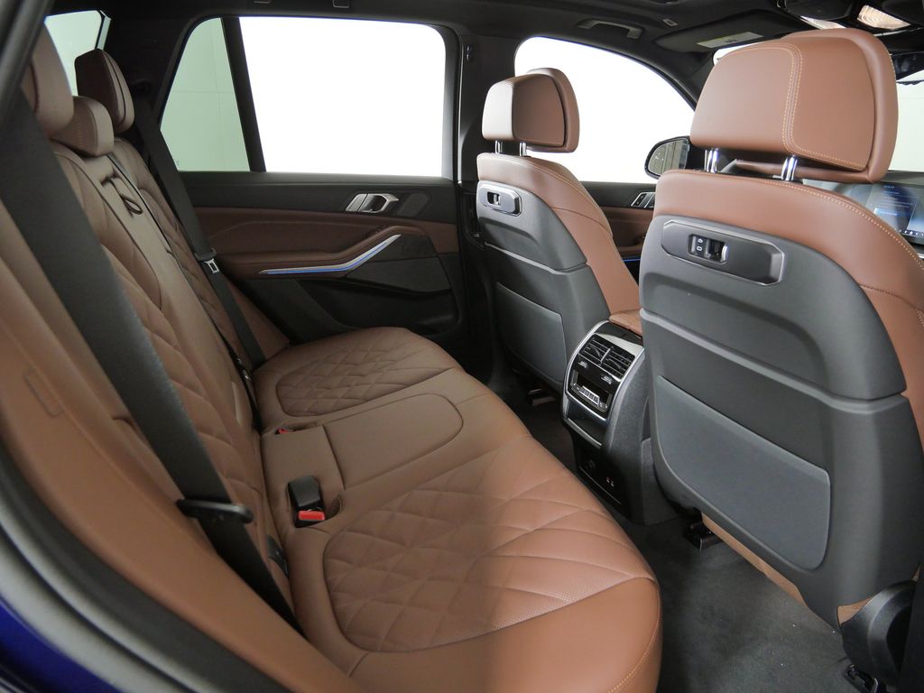 Thumbnail: 2026 BMW X5 - 26