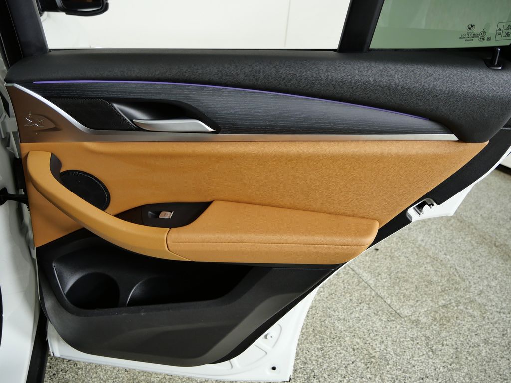 Thumbnail: 2023 BMW X3 - 29