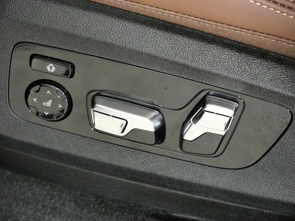 Thumbnail: 2026 BMW X5 - 39