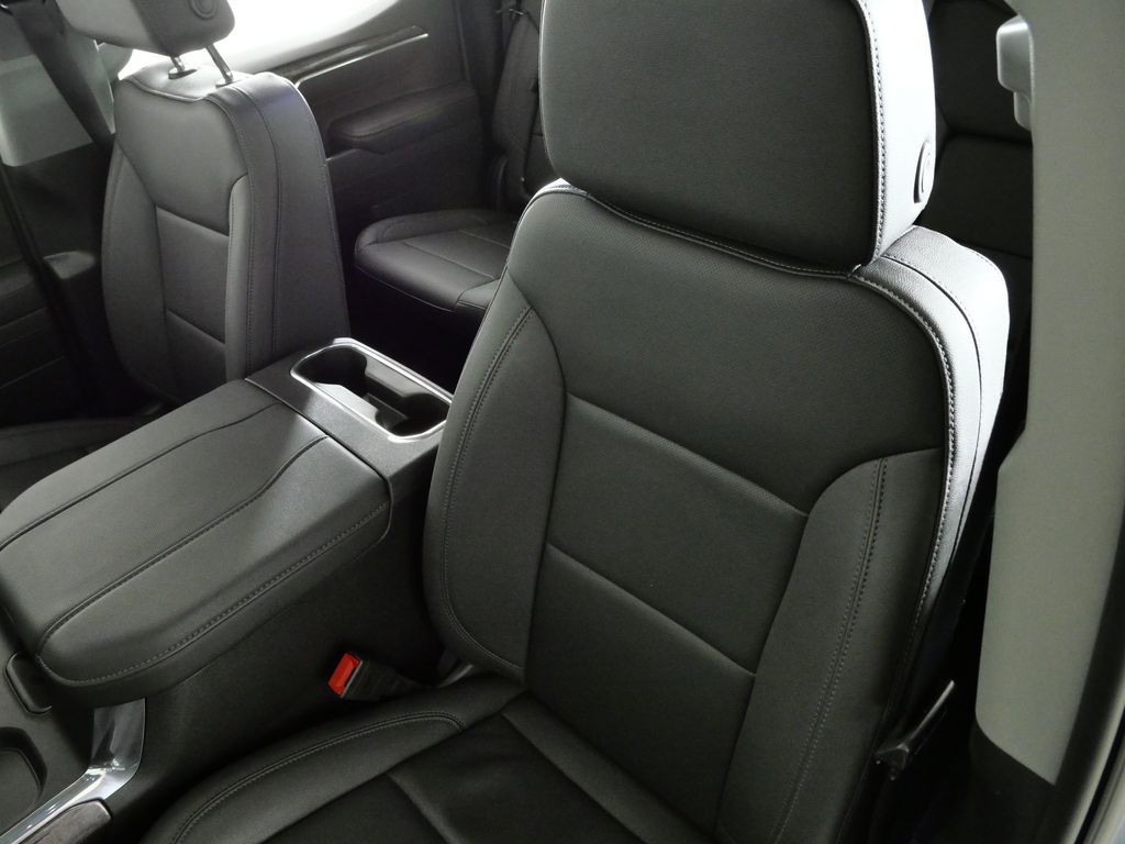 Thumbnail: 2025 Chevrolet Silverado 1500 - 32