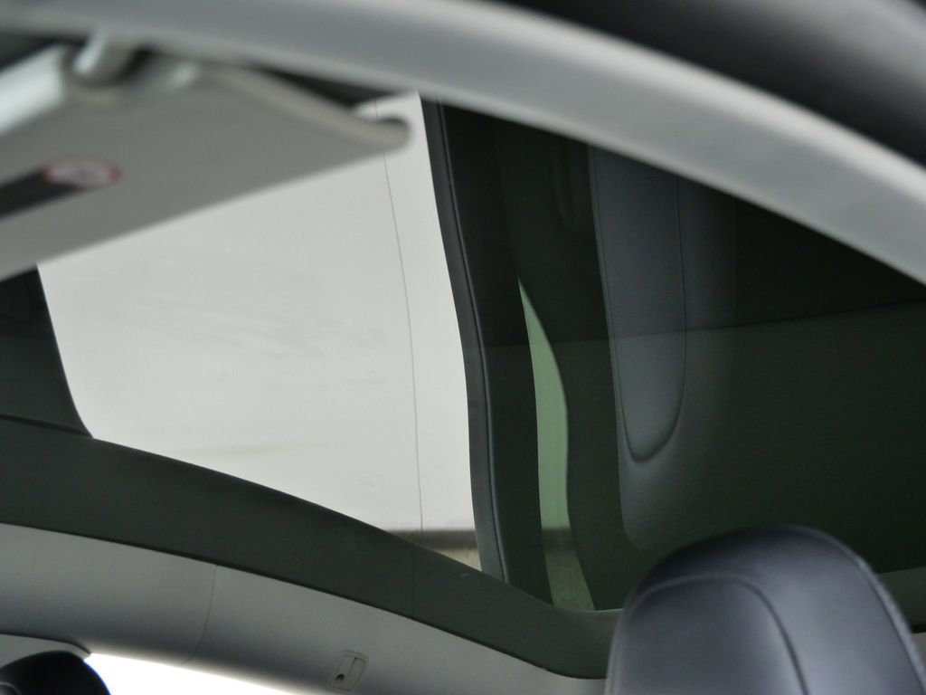 Thumbnail: 2021 Tesla Model Y - 18