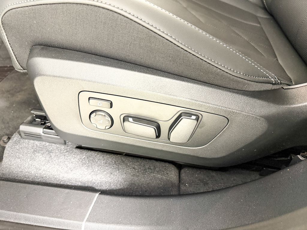 Thumbnail: 2025 BMW X3 - 31