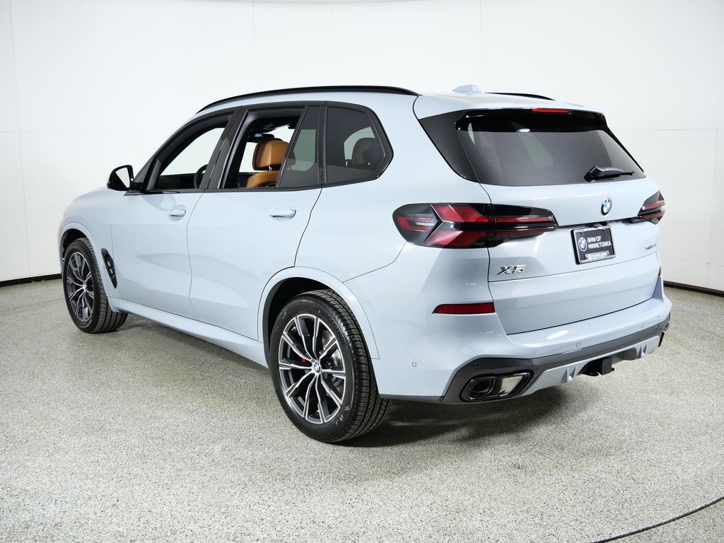 Thumbnail: 2026 BMW X5 - 14