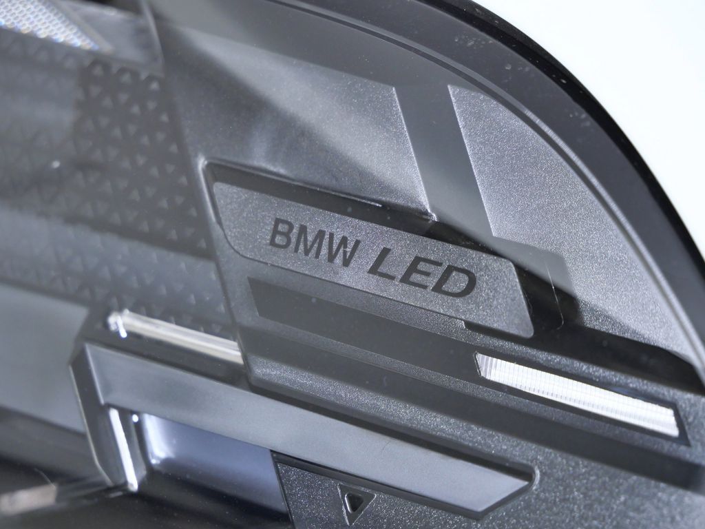 Thumbnail: 2026 BMW X5 - 4