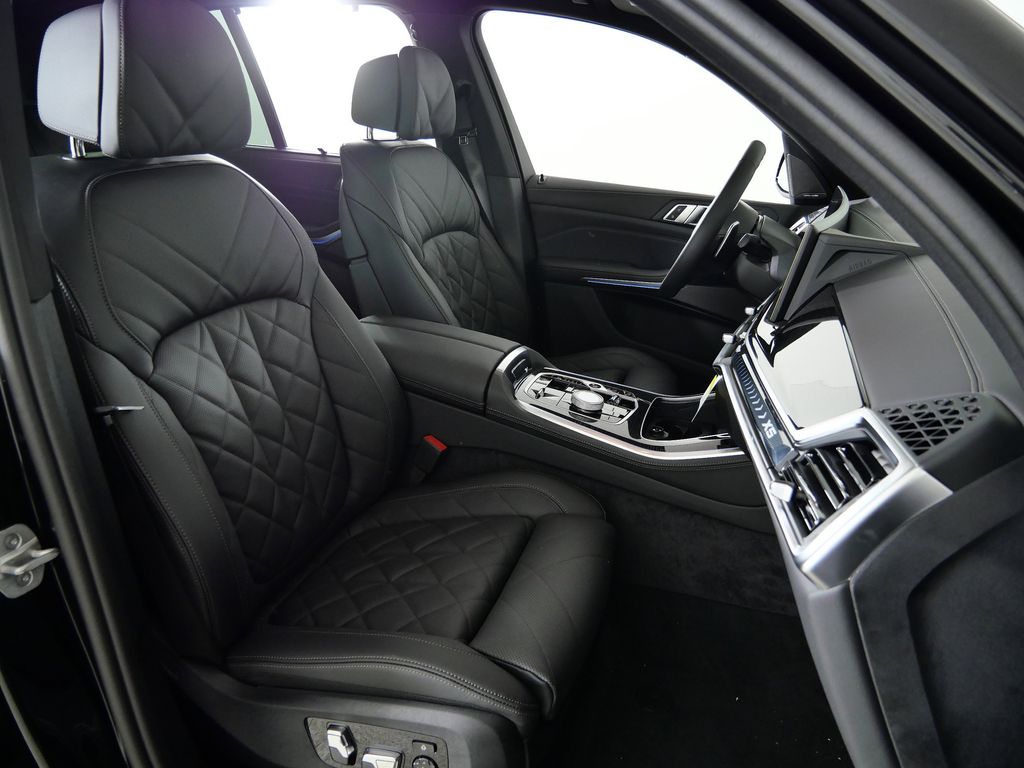 Thumbnail: 2026 BMW X5 - 21