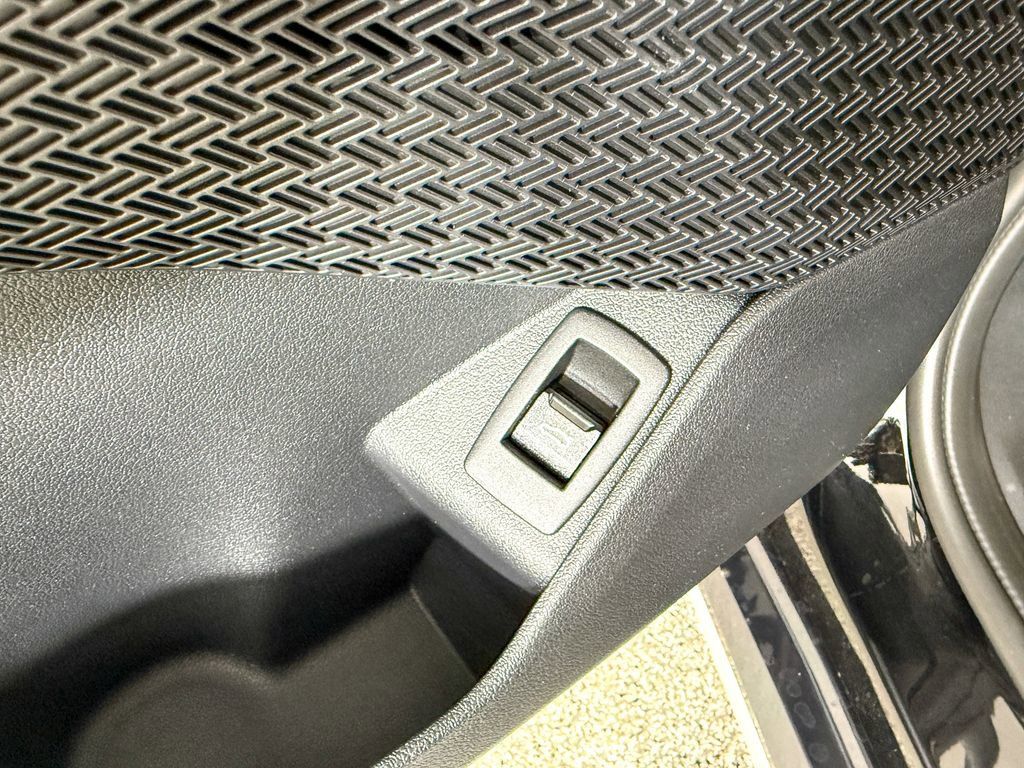 Thumbnail: 2025 BMW X1 - 35