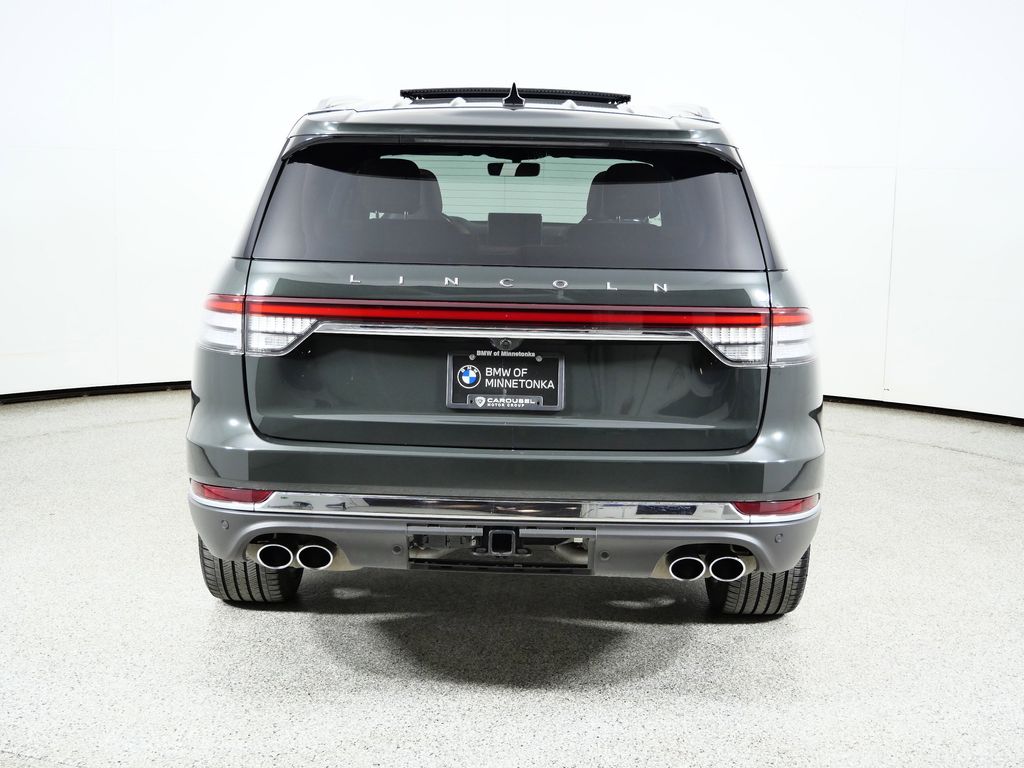 Thumbnail: 2023 Lincoln Aviator - 11