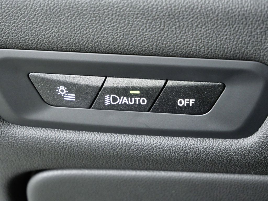 Thumbnail: 2026 BMW X5 - 41