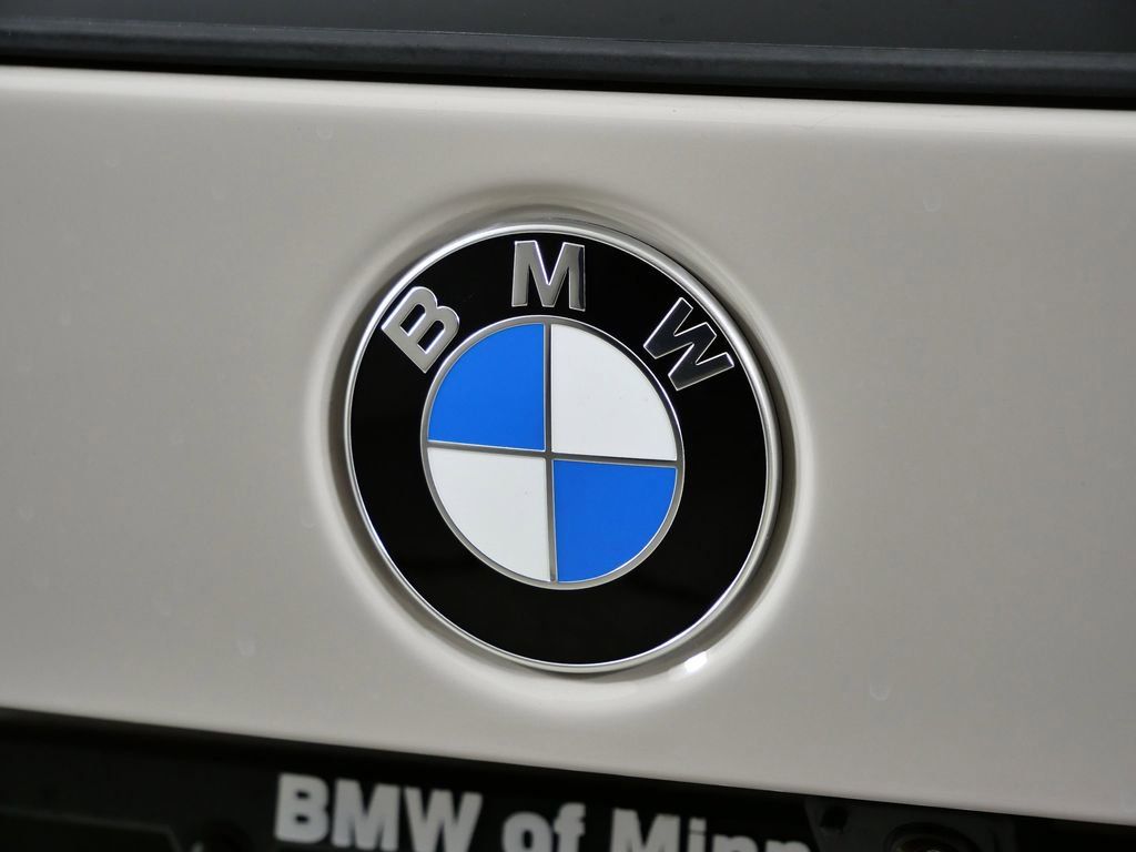 Thumbnail: 2026 BMW X1 - 13