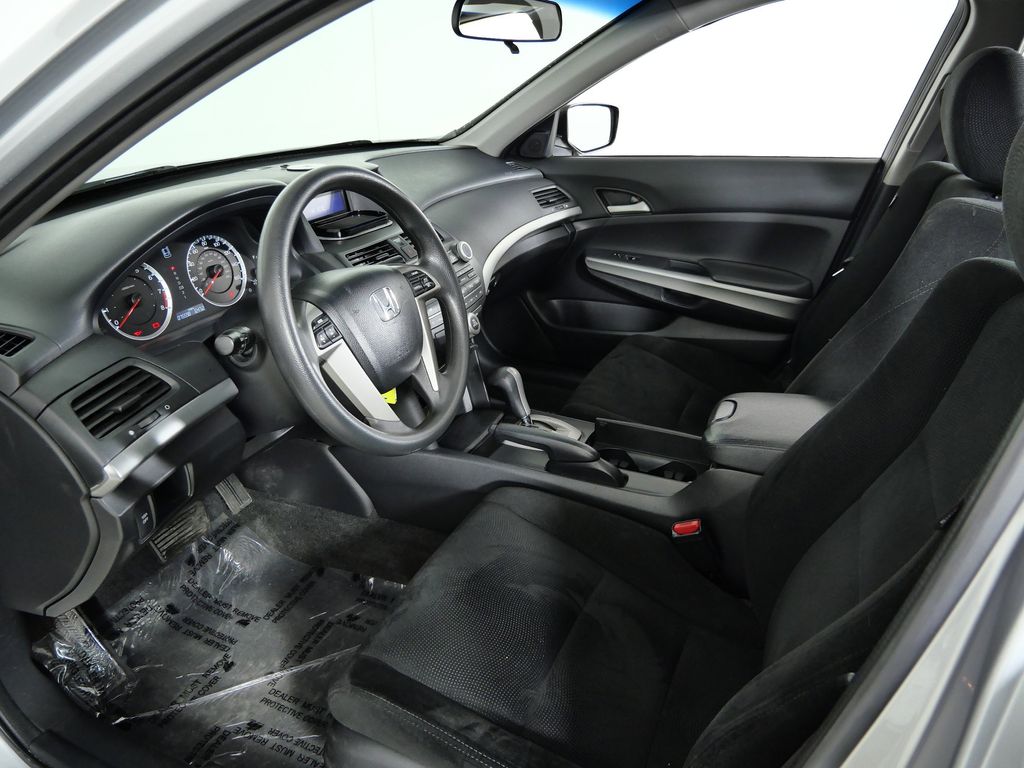 Thumbnail: 2010 Honda Accord - 31