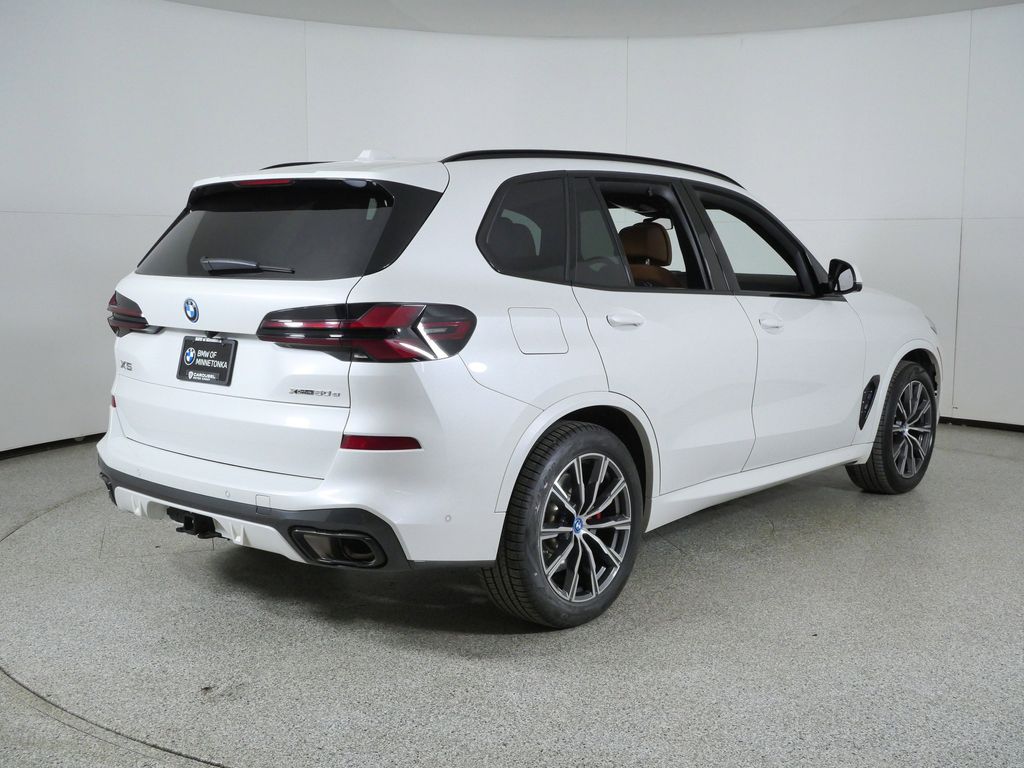 Thumbnail: 2025 BMW X5 - 11